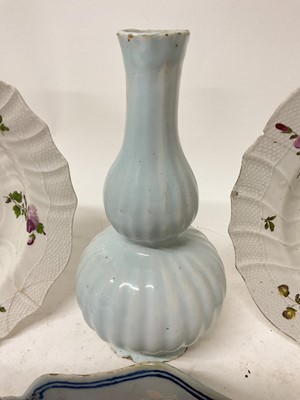 Lot 1534 - Group of ceramics