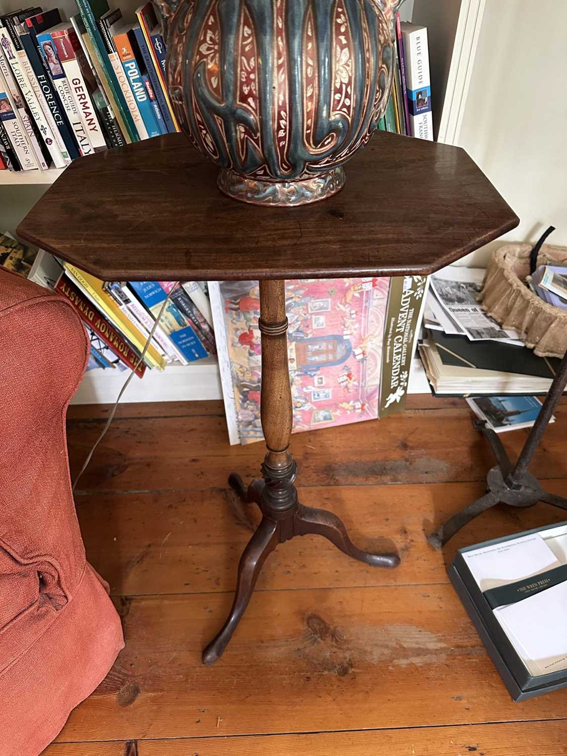 Lot 1613 - George III mahogany tripod table with octagonal top, on turned column and three splayed legs