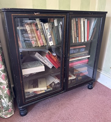 Lot 1706 - 19th century ebonised and gilt painted glass fronted bookcase, on turned feet, 94cm wide