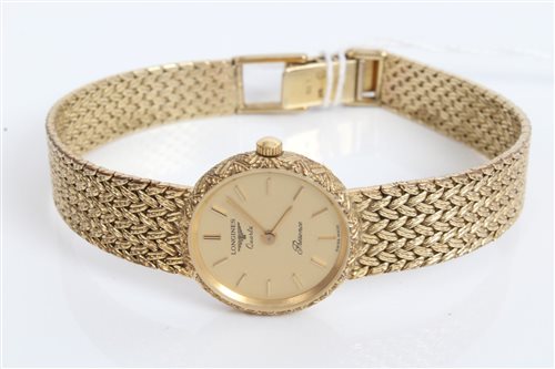 Lot 3488 - Ladies' Longines Quartz 'Presence' gold (9ct)...