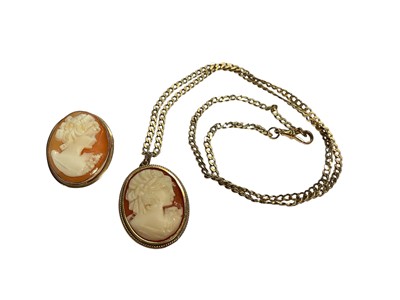 Lot 42 - 9ct gold mounted cameo pendant on 9ct gold flat curb link chain and 9ct gold mounted cameo brooch