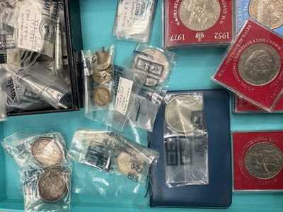 Lot 462 - World - Mixed coins to include G.B. Victoria JH silver Crown 1891 G, cupro-nickel Crowns, Prussia silver 2 Mark commemorative 1901, U.S. copy Dollar coins & others (Qty)