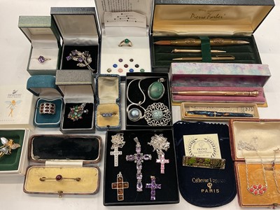 Lot 927 - Group of silver gem set jewellery to include cross pendants, rings, brooches etc