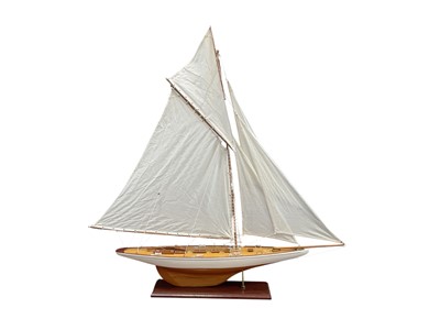 Lot 5176 - Model yacht