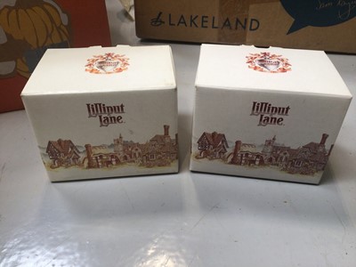 Lot 5217 - Large quantity of David Winter and Lilliput Lane cottages