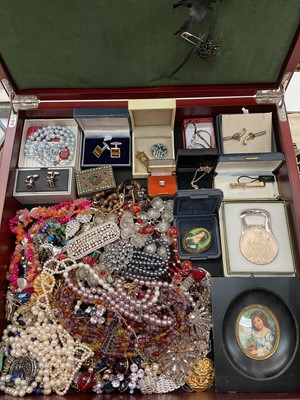 Lot 1023 - Quantity of costume jewellery including some silver, Butler & Wilson gilt necklace, other bead necklaces, compact in case and bijouterie