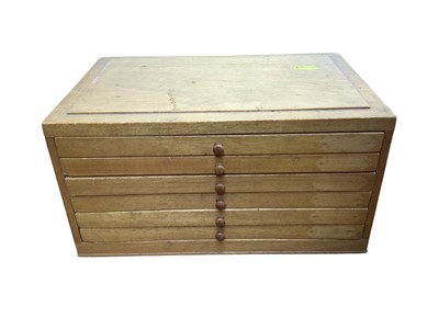 Lot 5073 - Coin collectors cabinet of six drawers