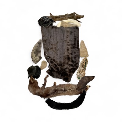 Lot 5194 - Group of furs, including a fur coat, stole, etc