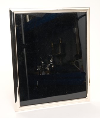 Lot 369 - Large contemporary silver photograph frame of rectangular form with easel support