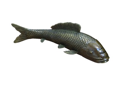 Lot 5132 - Contemporary bronze model of a carp, 28cm in overall length.