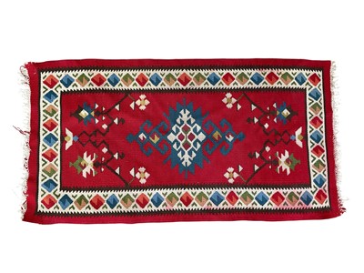 Lot 5387 - Small Kelim rug, 100cm x 54cm