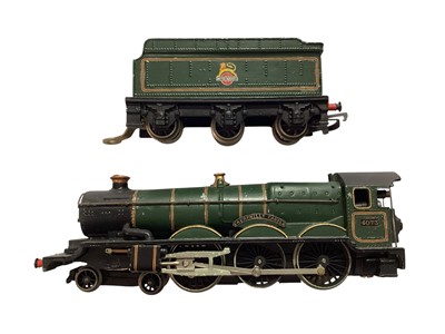 Lot 1753 - Wrenn OO Gauge BR lined green with early emblem 4-6-0 Castle Class Caerphilly Castle tender locomotive 4073, plus four other tender locomotives, all loose (5)