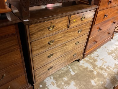 Lot 1427 - Good quality George III mahogany chest of drawers.