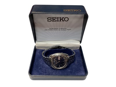 Lot 248 - Gentlemen’s vintage Seiko automatic stainless steel wristwatch, with navy dial and 17 jewel movement, boxed with booklet