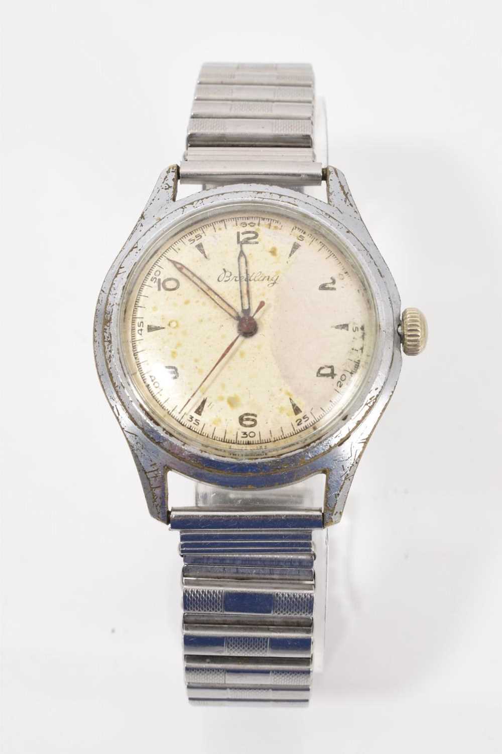 Lot 776 - Gentlemen's 1940s Breitling wristwatch, silvered dial with luminous hands and red sweep seconds hand. Serial 373822 (112). Stainless steel case
