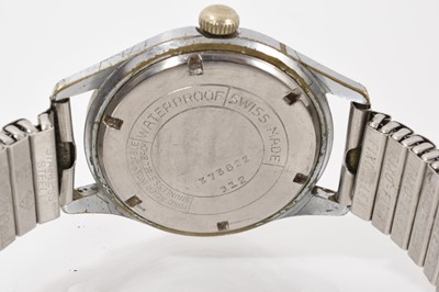 Lot 776 - Gentlemen's 1940s Breitling wristwatch, silvered dial with luminous hands and red sweep seconds hand. Serial 373822 (112). Stainless steel case