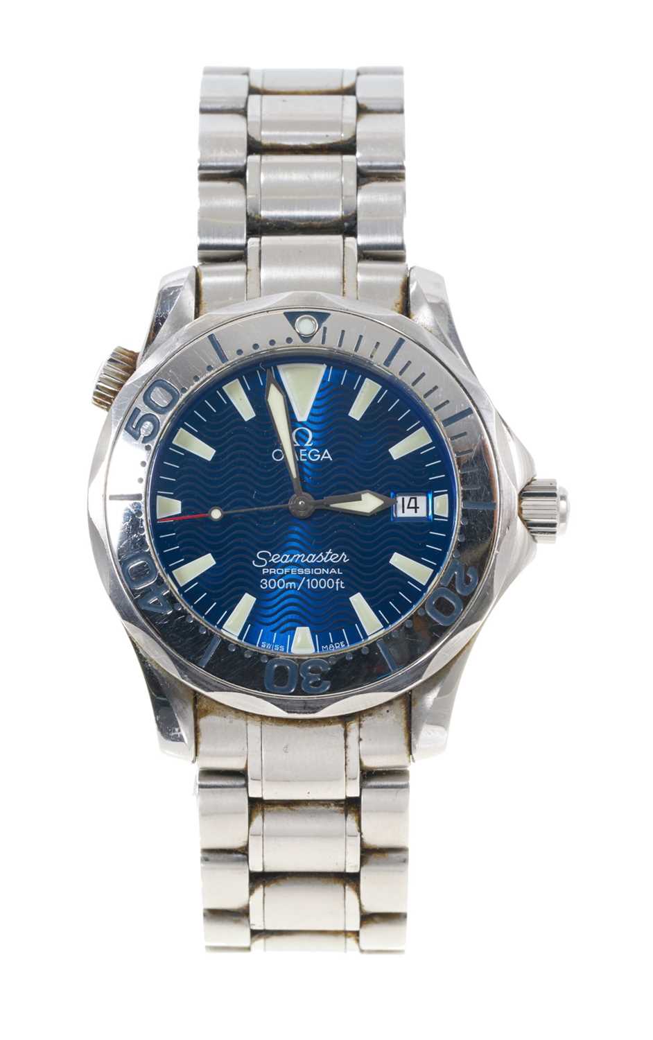 Lot 759 - Gentlemen's Omega Seamaster Professional stainless steel wristwatch with blue dial, on stainless steel bracelet, Circa 2002, in box with papers