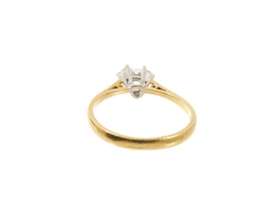Lot 520 - Diamond single stone ring with a heart-shaped brilliant cut diamond weighing 0.632cts, E colour and VS2 clarity, in 18ct gold setting. Certificated.