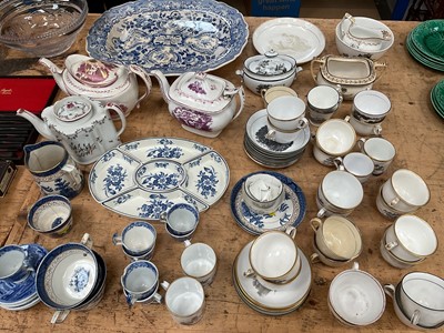Lot 16 - Group of mostly antique English ceramics, including a New Hall teapot, blue and white transferware, and a selection of Spode and other bat printed tea wares