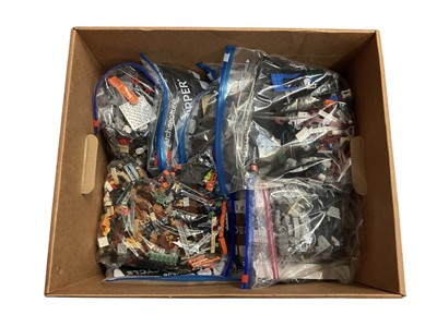 Lot 1932 - Lego Architecture 21034, boxed, together with several unboxed Lego kits, including other Architecture models, Friends 21319, etc