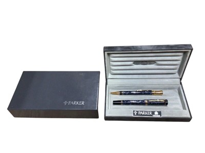 Lot 2918 - Parker Duofold fountain pen and pencil in box with papers