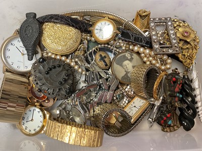 Lot 18 - Group of antique and vintage costume jewellery including Victorian lockets, jet brooches, bijouterie and various wristwatches