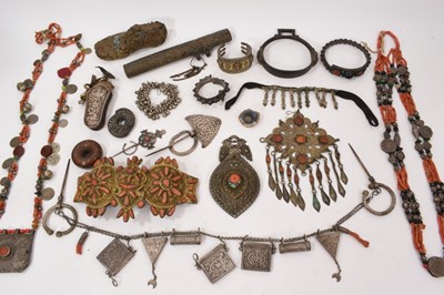 Lot 981 - Tibetan coral mounted buckle, and other items