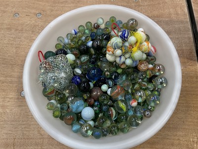 Lot 5031 - Quantity of marbles