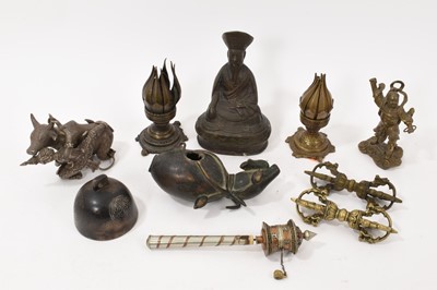 Lot 983 - Tibetan bronze bell