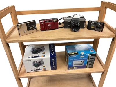 Lot 2861 - Collection of cameras, lenses and accessories