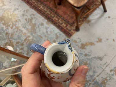 Lot 43 - 18th century Japanese Arita oil jug