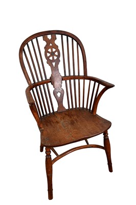 Lot 1215 - Early 19th century yew wood Windsor chair
