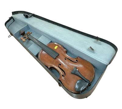 Lot 416 - Antique violin