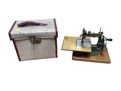 Lot 2961 - Vintage model sewing machine
