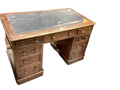 Lot 1458 - Victorian mahogany twin pedestal desk with nine drawers