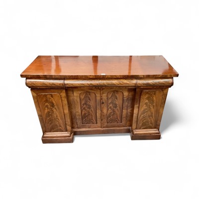 Lot 1324 - Victorian mahogany twin pedestal sideboard