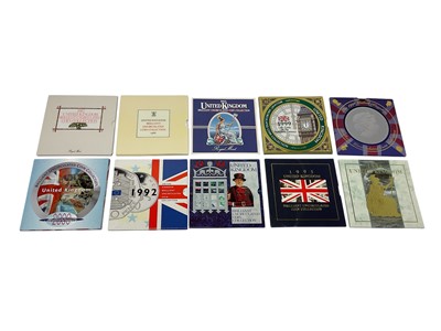 Lot 401 - G.B. - Mixed Royal Mint flat pack brilliant UNC coin year sets to include 1983, 1984, 1986, 1987, 1988, 1989, 1990, 1991, 1992, 1993, 1994, 1995, 1996, 1997, 1998, 1999, 2000, 2014 x 2 sets &amp...