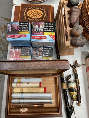 Lot 326 - Group of boxed and sealed Signature Blue cigars, together with other cigars, cigar boxed and pipes
