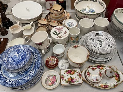 Lot 328 - Royal Albert Old Country Roses dressing table wares, Portmeirion The Botanic Garden, Ridgway Potteries Homemaker dinner and dessert plates, Spode's Italian and other ceramics