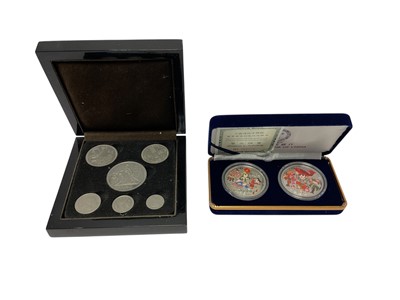 Lot 418 - World - Mixed coins medallions and accessories to include Edward VIII 1936 six coin pattern set (N.B. Cased), China two coin set (N.B. Cased), world round coins x 73, coin capsules & others...