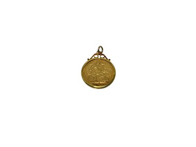 Lot 437 - G.B. - Gold Sovereign in 9ct ring mount Victoria JH 1888s F (N.B. Total Wt. 9.3gms) (1 coin)