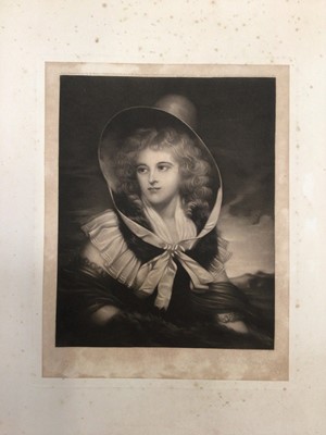 Lot 1215 - Large quantity of old prints, engravings and photographs, unframed