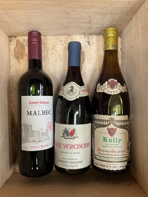 Lot 34 - Group of red and white wine, including five bottles of Chilean Sauvignon Blanch a 1973 Chateau Brion, etc