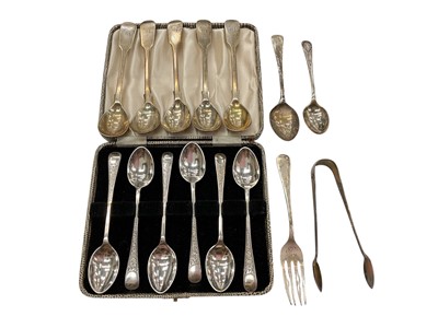 Lot 961 - Set of six Edwardian silver teaspoons (Sheffield 1906) in fitted case
