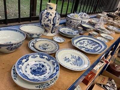 Lot 47 - Large quantity of mostly 18th century Chinese blue and white porcelain, including bowls, plates, coffee cups and saucers, etc