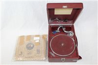 Lot 3596 - Early 20th century portable wind-up gramophone...