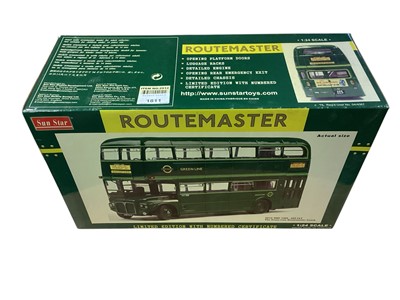 Lot 1811 - Sun Star 1:24 scale Routemaster diecast double Decker bus RMC 1469 - 469 CLT The Green Line, boxed No.2912 (1)