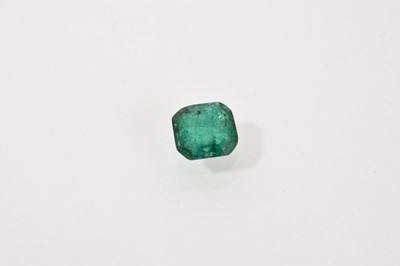 Lot 634 - Unmounted emerald