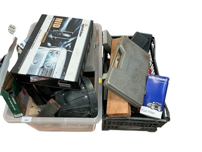 Lot 506 - Two boxes of sundry items to include tools, car accessories and other items.