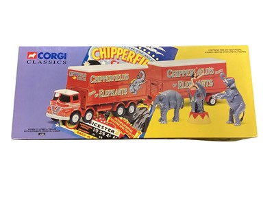 Lot 1832 - Corgi Classics diecast models Chipperfields Foden S21 Lorry & Trailer with Elephants, Pedestal & Rider 31902, ERF KV Artic with cages, Lions, Tigers, Pedstal & Tamer 11201, Foden S21...